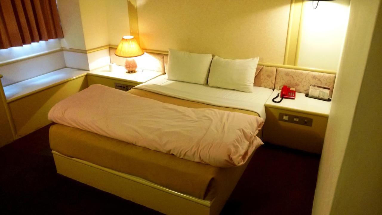 San Tong Hotel Miaoli Buitenkant foto