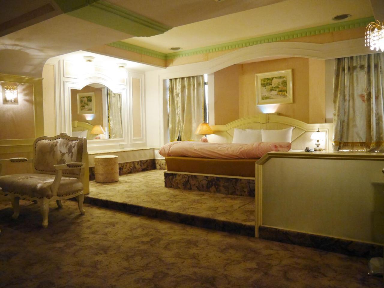 San Tong Hotel Miaoli Buitenkant foto
